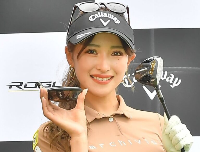 日本職業高爾夫美女圖鑑第2冊JLPGA BEAUTY。石昱婷、安田祐香、臼井麗香、植手桃子、金田久美子。 1 Snipaste 2022 11 07 22 21 53