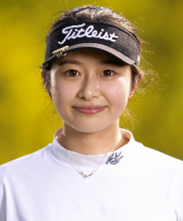 太棒了!!!吳佳晏抓7鳥1Bogey,衝上領先群,獲得並列第7名。於JLPGA TRUST RESORT公開賽最終輪。GOODSHOT 職業高爾夫賽事速報25weekly20 33 洪婕寧